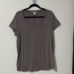 Athleta Women's Scoop neck T-Shirt L